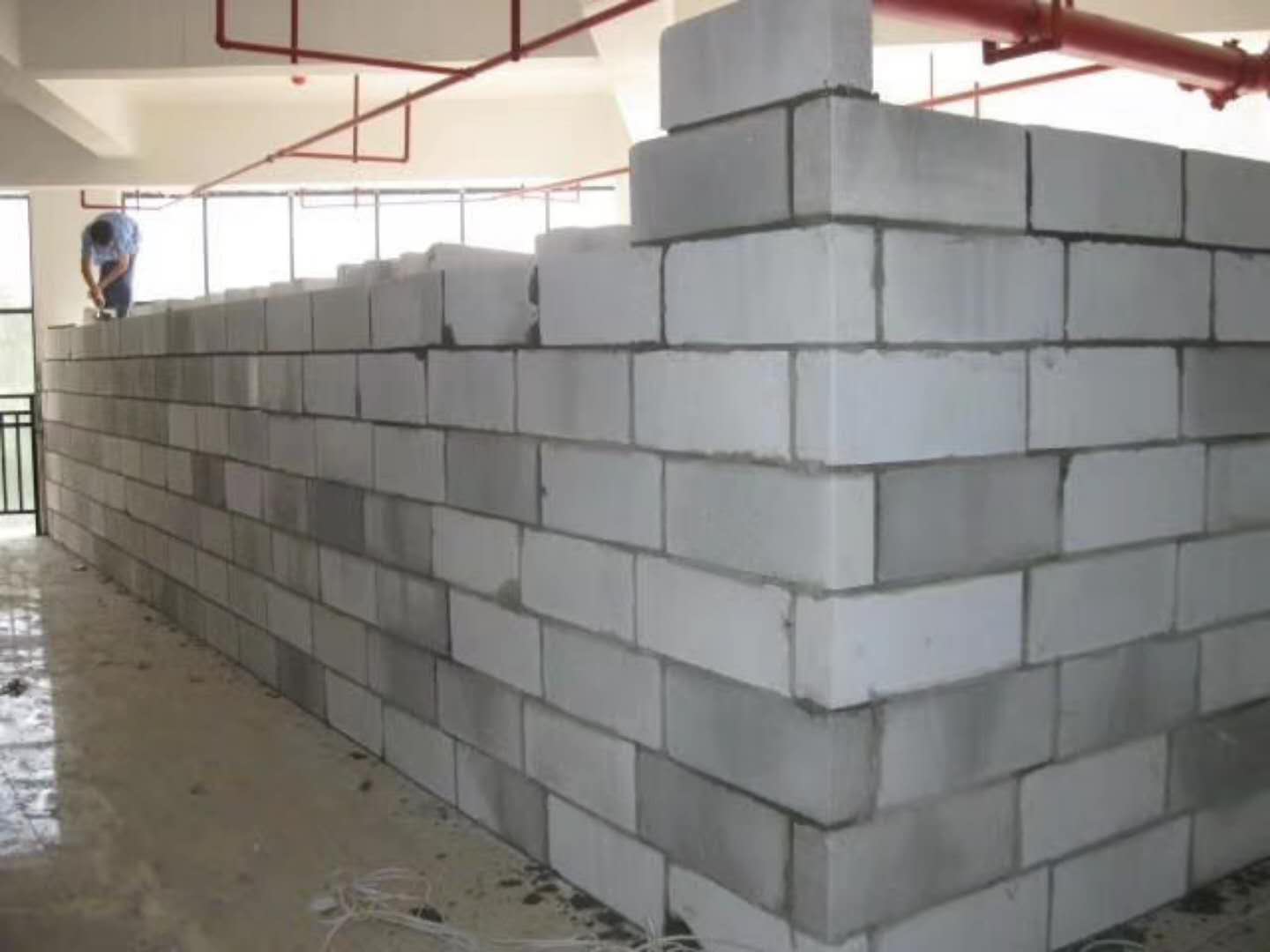 休宁蒸压加气混凝土砌块承重墙静力和抗震性能的研究